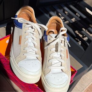 Tory Burch Women’s Sneakers trimmed in White Leather! Looks like New!